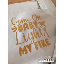 Gepersonaliseerde keukenschort "Come on baby light my fire"