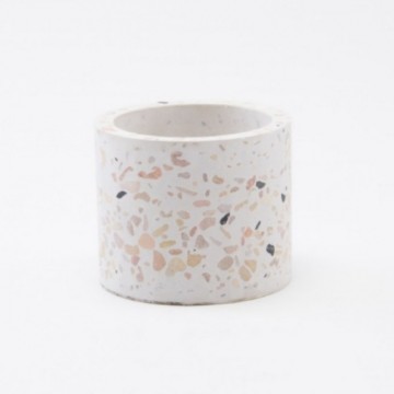 Incollage202301251100247601